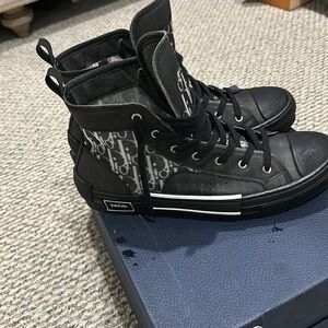 DIOR B23 High-Top Sneaker